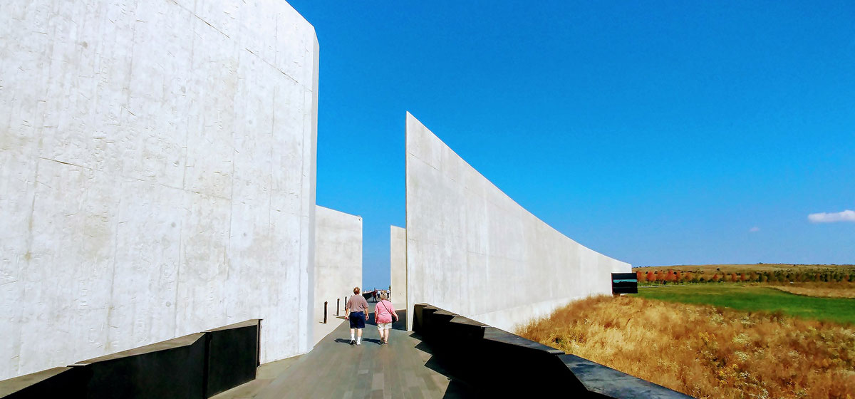 flight 93 memorial wall